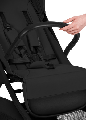 Прогулянкова коляска Lionelo CLOE PLUS Black Onyx з автоматичним складанням однією рукою, великі колеса