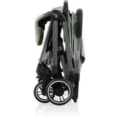 Прогулянкова коляска Britax Romer Flylite Sage Green легка та компактна, відповідає стандартам IATA для подорожей, кошик до 6 кг