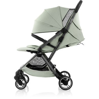 Прогулянкова коляска Britax Romer Flylite Sage Green легка та компактна, відповідає стандартам IATA для подорожей, кошик до 6 кг