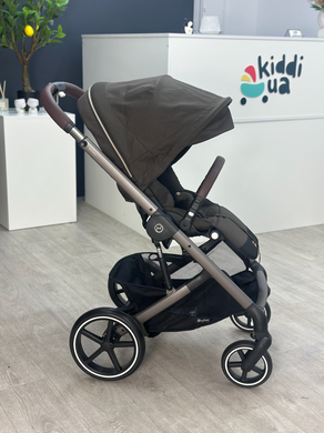 Прогулочная коляска Cybex Balios S Lux 2025 Taupe Chocolate Brown