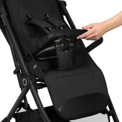 Прогулянкова коляска Lionelo TANSI BLACK ONYX з просторим спальним місцем, амортизація коліс, складання однією рукою