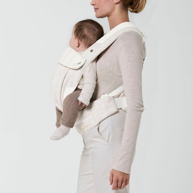 Рюкзак-кенгуру Cybex Coya Carrier Boucl&eacute; Cream White с самоадаптивной регулировкой спинки, дышащая ткань, трансформация в сумку через плечо