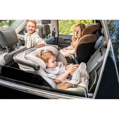 Автокрісло Britax R&ouml;mer SWIVEL-GROW Max Air Soft Taupe з обертом на 360, сонцезахисний козирок, система вентиляції AirSense, ISOFIX, опорна нога